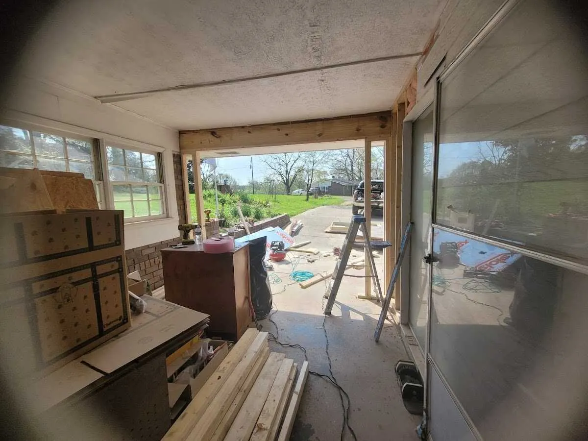 Air movers and dehumidifier for Water Mitigation Services in Bolivar